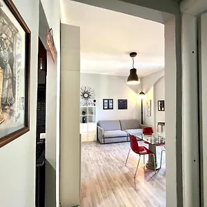 Apartamento Kibilu - Via Thaon De Revel, Milán